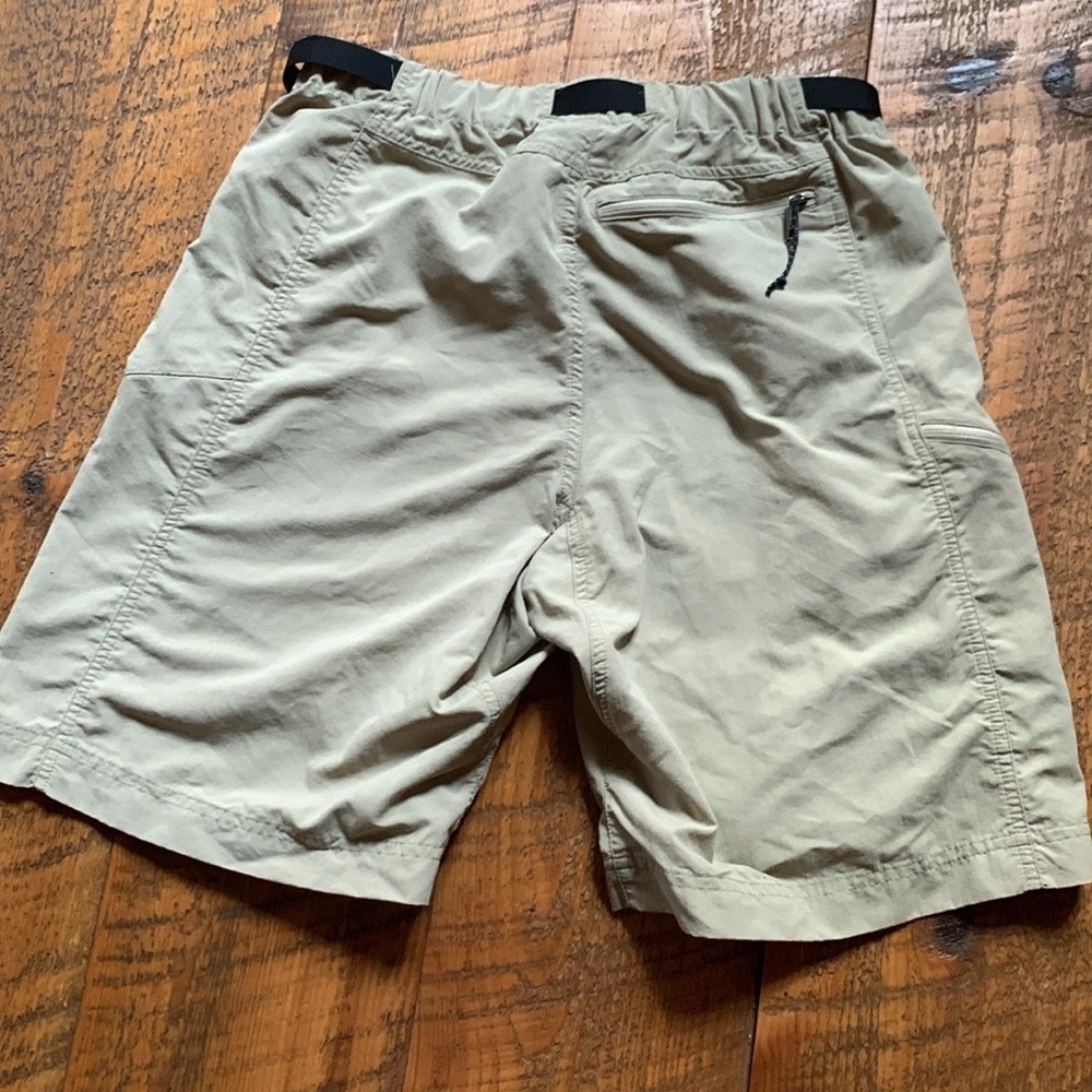 Patagonia GI III nylon shorts Khaki color Men’s Size Small - Picture 2 of 13